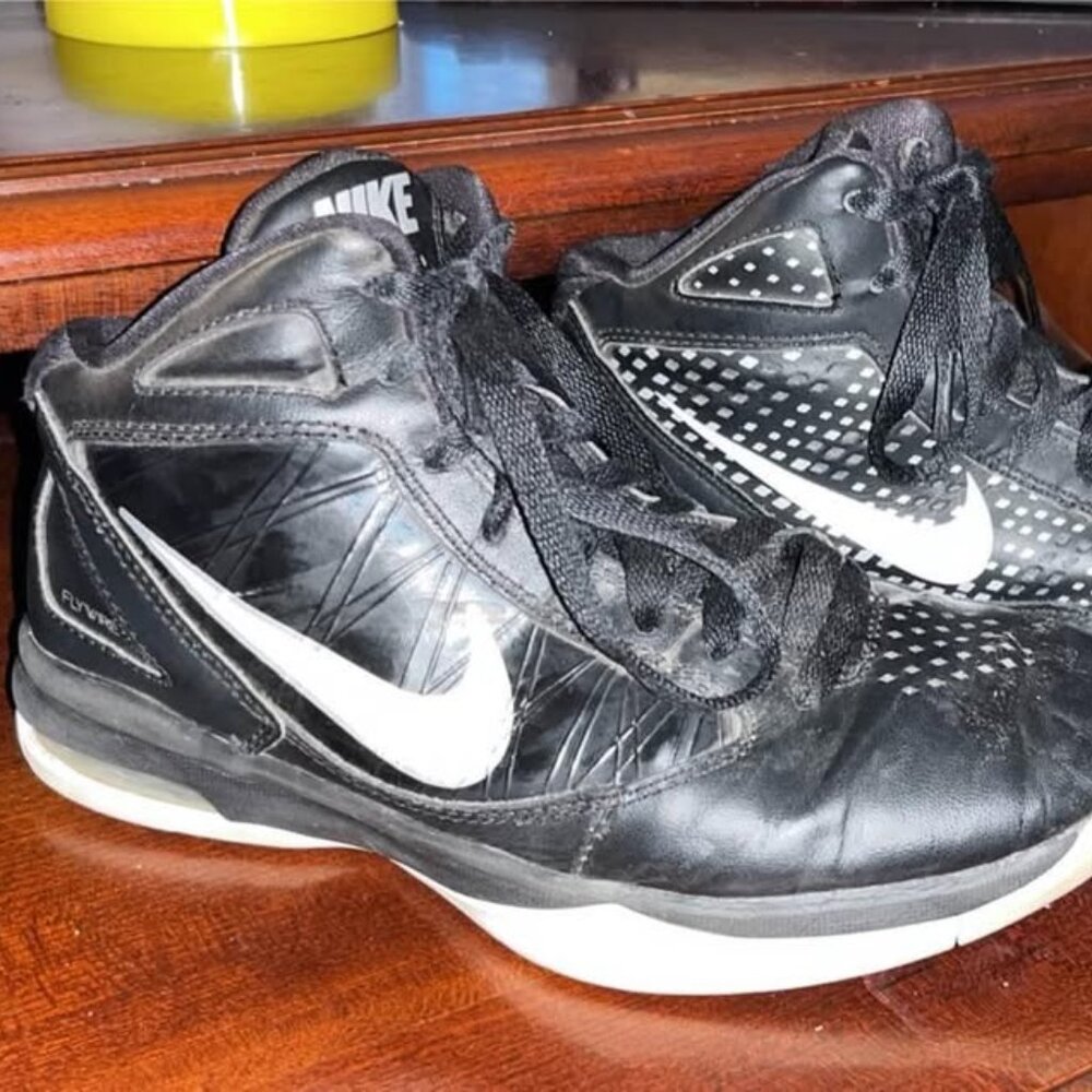 Nike Flywire Athletic Shoes size 6.5